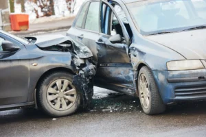 Peritaje de vehículos tras un siniestro total: Cómo negociar con la aseguradora 2 Peritaje de vehículos tras un siniestro total: Cómo negociar con la aseguradora